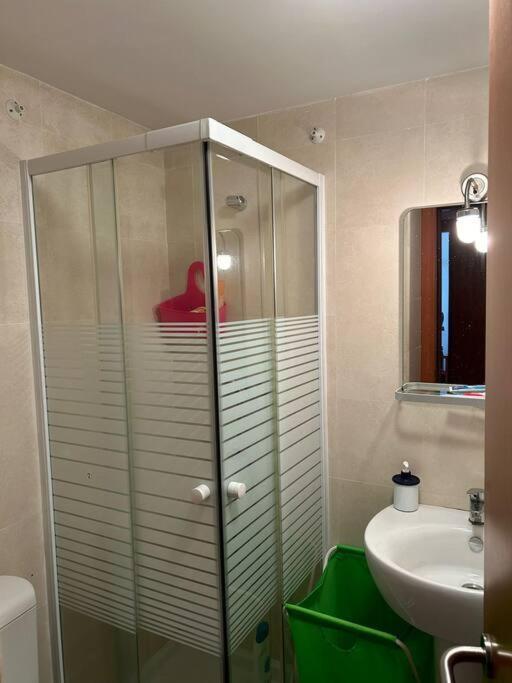 Apartamento Playa De Barro バロ・デ・リャネス エクステリア 写真